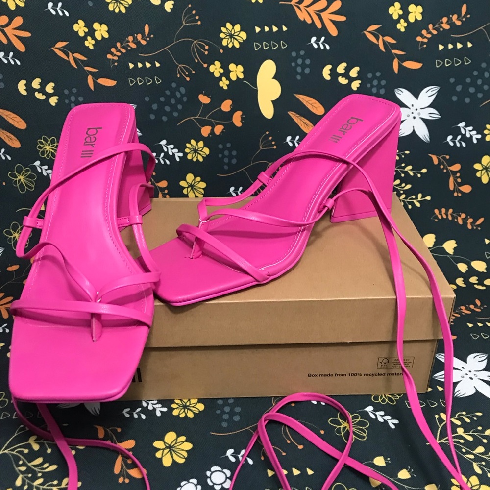 Bar III Women's Shoes Triangle Block Heels Square Pink, Size 8 BARBIE OUTFIT - Picture 1 of 15